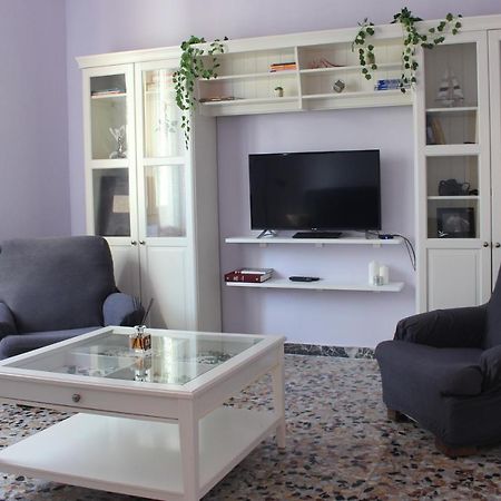 L' Oasi Del Cervo - Casa Con Giardino E Posto Auto, Uscita Autostrada A11 Villa Floransa Dış mekan fotoğraf