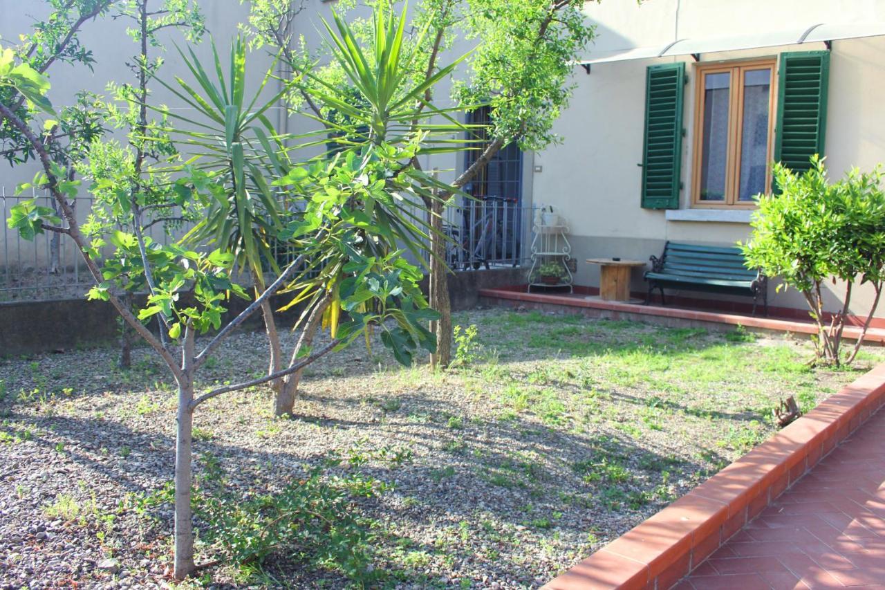 L' Oasi Del Cervo - Casa Con Giardino E Posto Auto, Uscita Autostrada A11 Villa Floransa Dış mekan fotoğraf